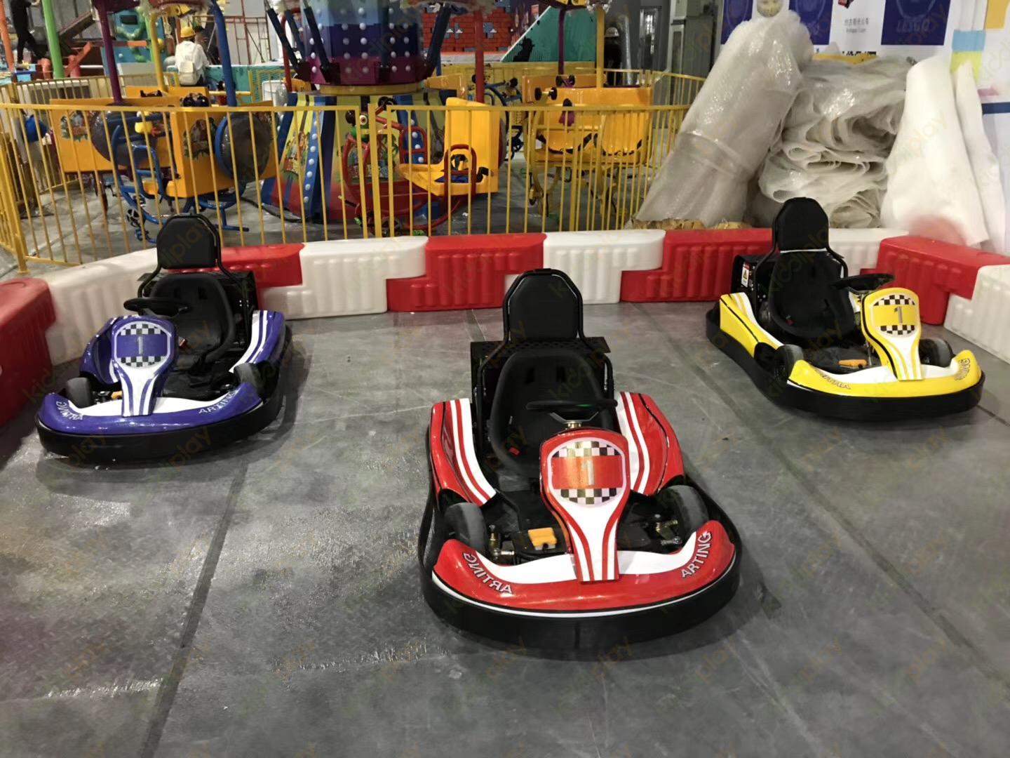 Karting ၏လယ်ပြင်၌အလှည့်အဟာရပစ္စည်းများ၏လျှောက်လွှာများမှာအဘယ်နည်း။